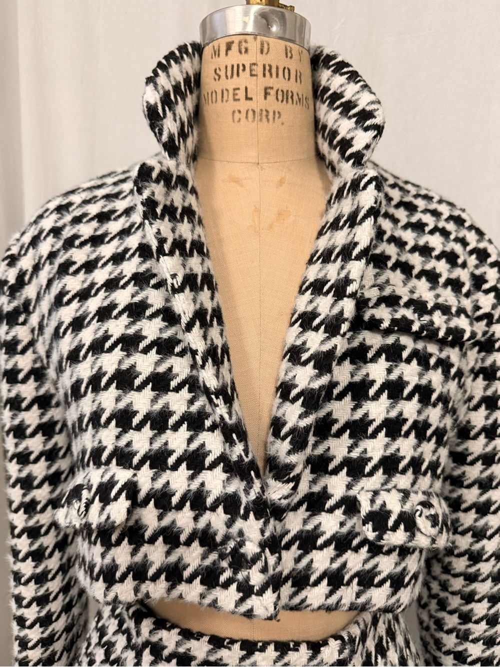 For Love and Lemons, Black & White Houndstooth Cropped Blazer and Mini Skirt Set - Picture 5 of 9